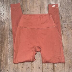 Set active size small brown leggings